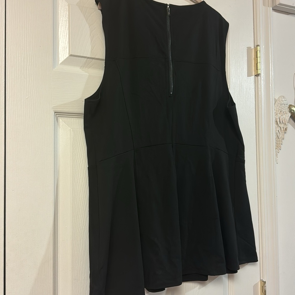 Torrid black sleeveless faux leather accent peplum top 3X 22/24 - Picture 8 of 8